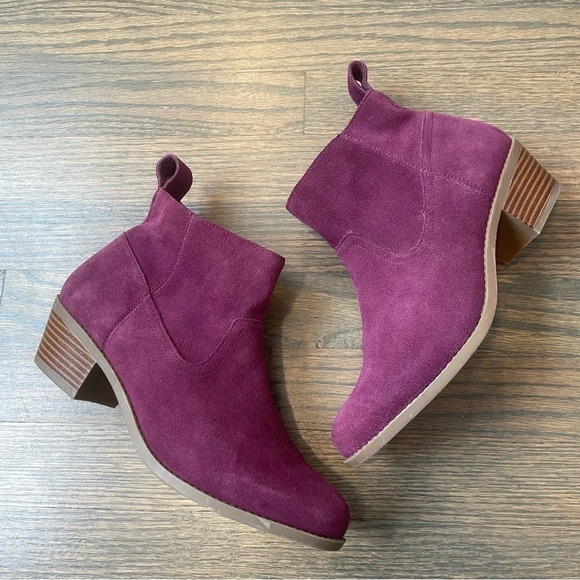 Vionic Vera Suede Ankle Boot - Picture 14 of 14
